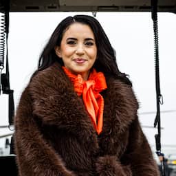 Zangeres Karsu krijgt koninklijke onderscheiding: 'Ongelooflijke eer'
